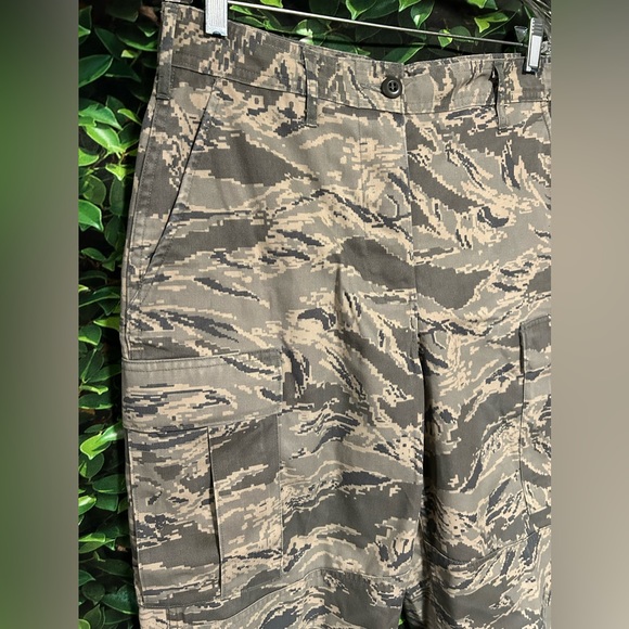 Camouflage Pants US Air Force Military Issue Digital Green Womens 12R - Picture 3 of 7